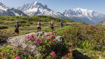 Sur le parcours du 42 km du Marathon du Mont-Blanc 2019