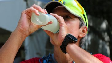 coureur sport course hydratation