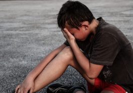 enfant qui pleure après sa course